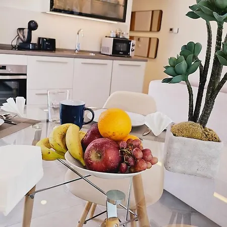 Nogalera Quintessence With Private Parking By Namaste Elite * Torremolinos